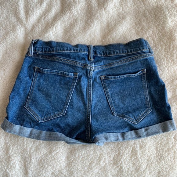 Old Navy Boyfriend Denim Shorts - 4 - Picture 3 of 5